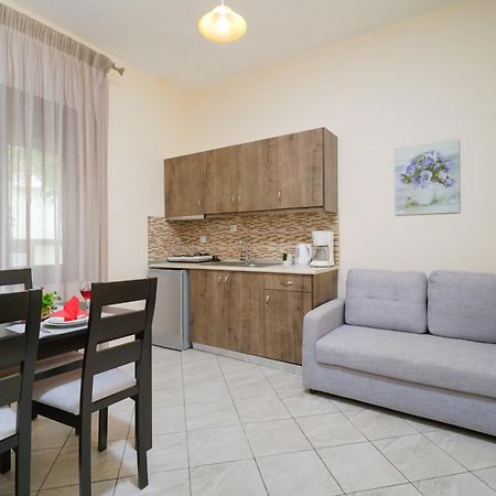 Maria Dina Apartments 1 Potos Ngoại thất bức ảnh