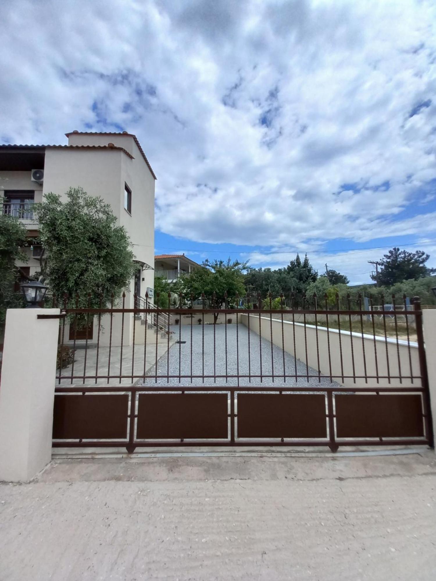 Maria Dina Apartments 1 Potos Ngoại thất bức ảnh