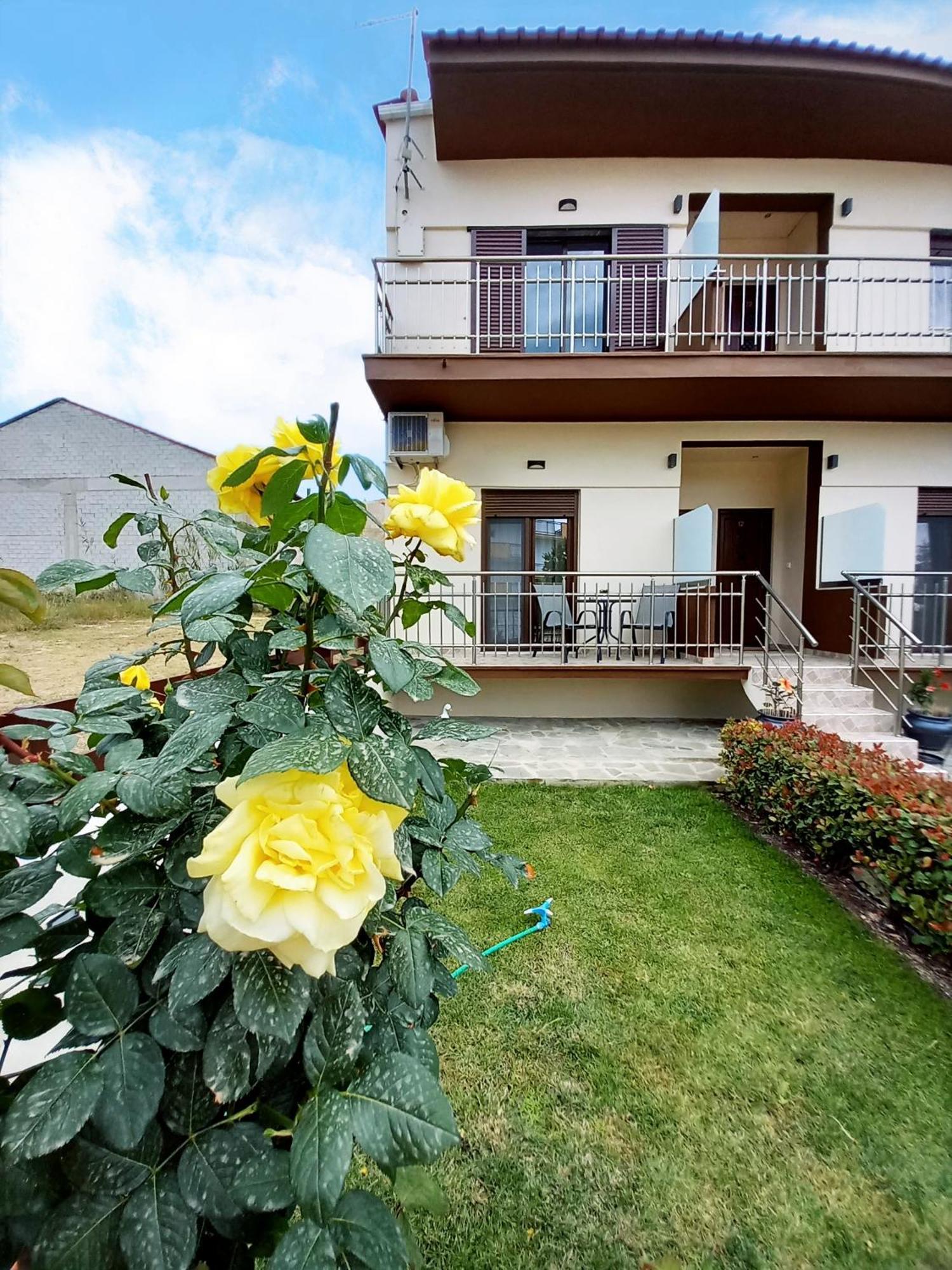 Maria Dina Apartments 1 Potos Ngoại thất bức ảnh