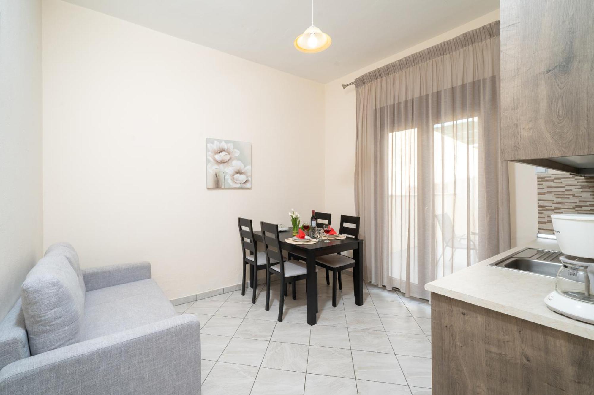 Maria Dina Apartments 1 Potos Ngoại thất bức ảnh